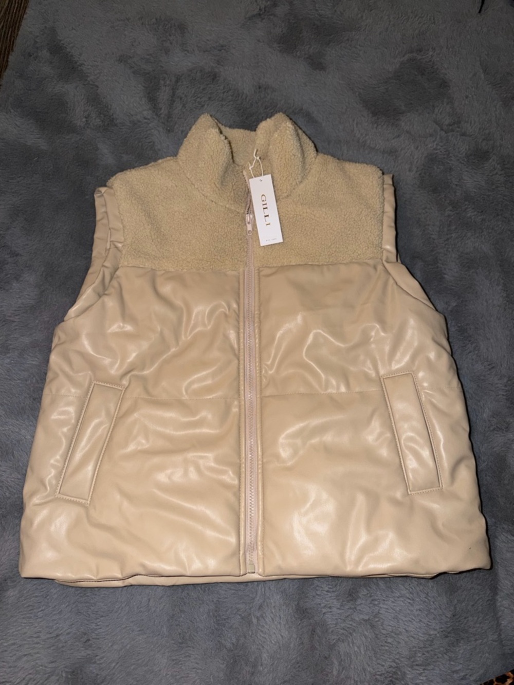 NWT women’s taupe vest